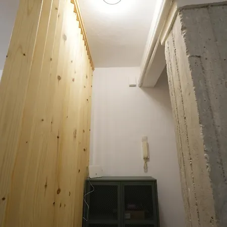 Apartment The Extravagant In Pagkrati, Near Stadium