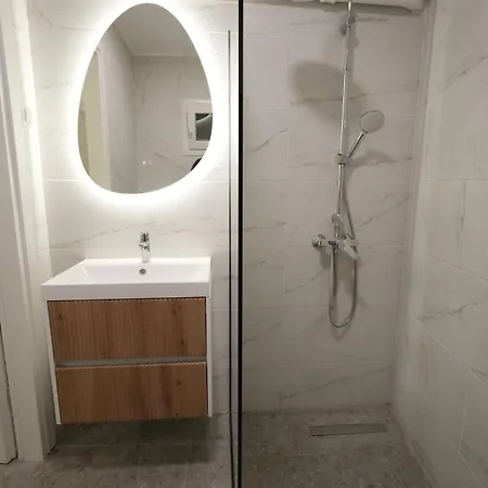 Apartment The Extravagant In Pagkrati, Near Stadium *